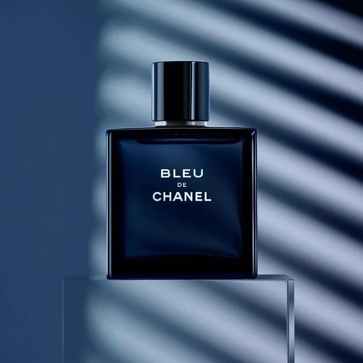 BLEU de CHANEL Eau de Toilette Spray for Men 3.4 Oz / 100 ml | Luxury Woody Aromatic Fragrance